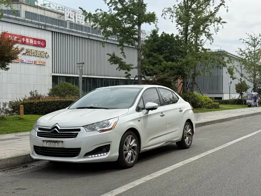 Citroën C4L