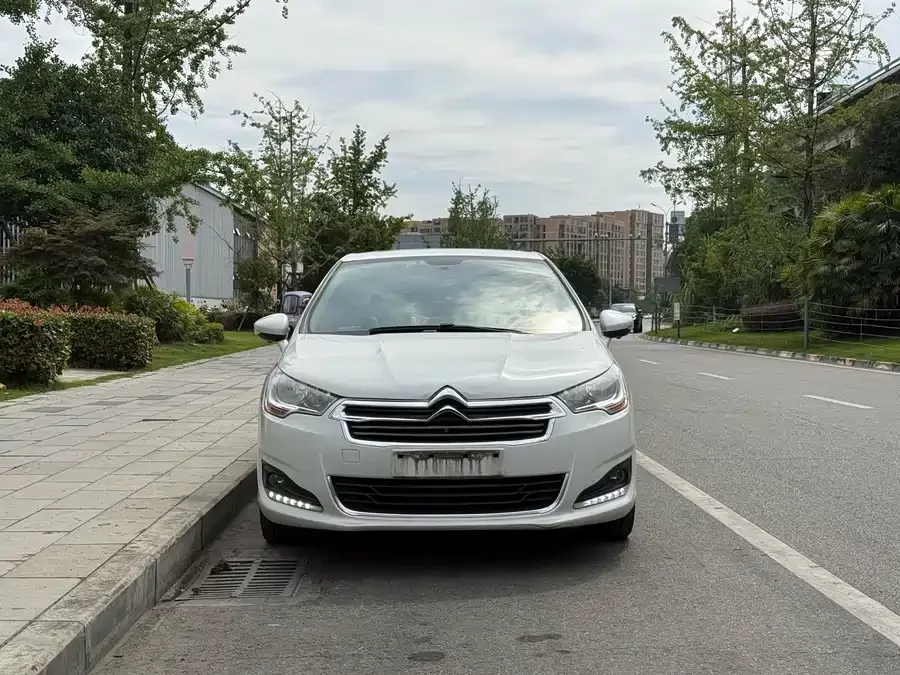 Citroën C4L