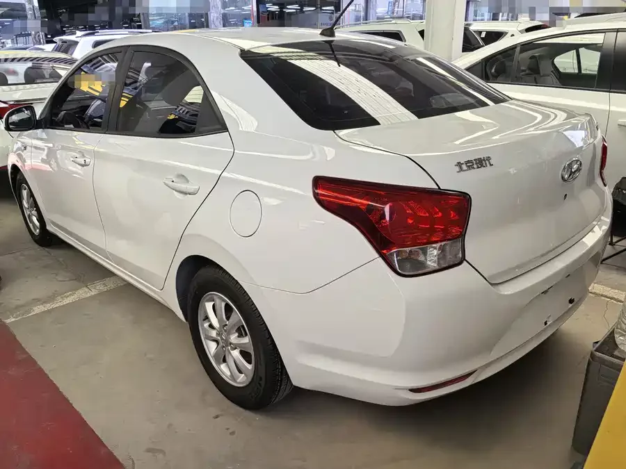 Hyundai Rena