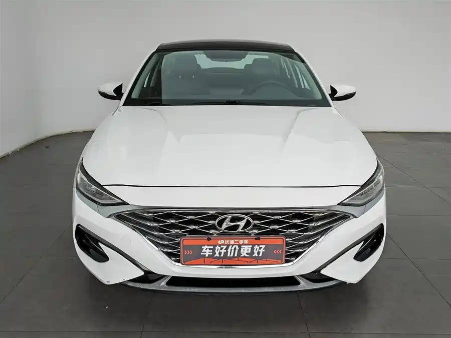 Hyundai Festa