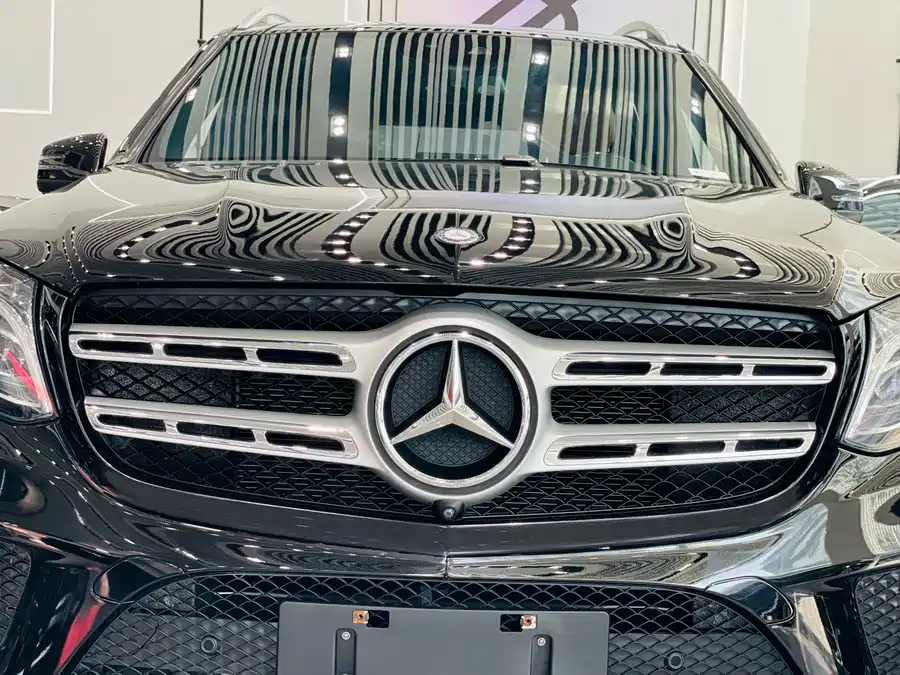 Mercedes Benz GLS