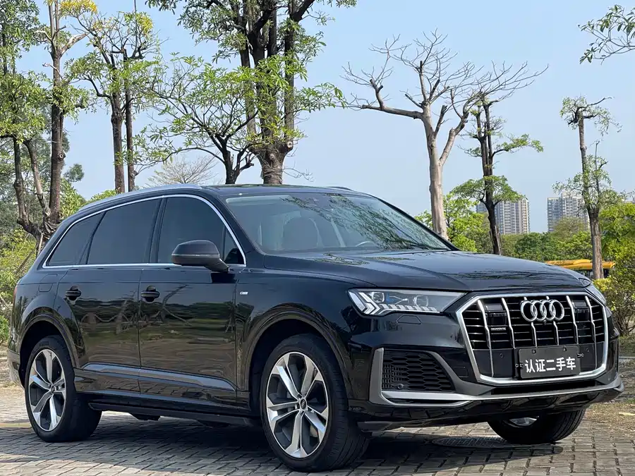 Audi Q7