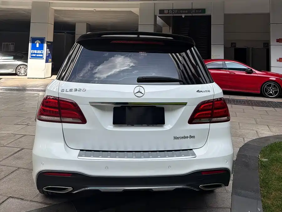 Mercedes Benz GLE (Imported)