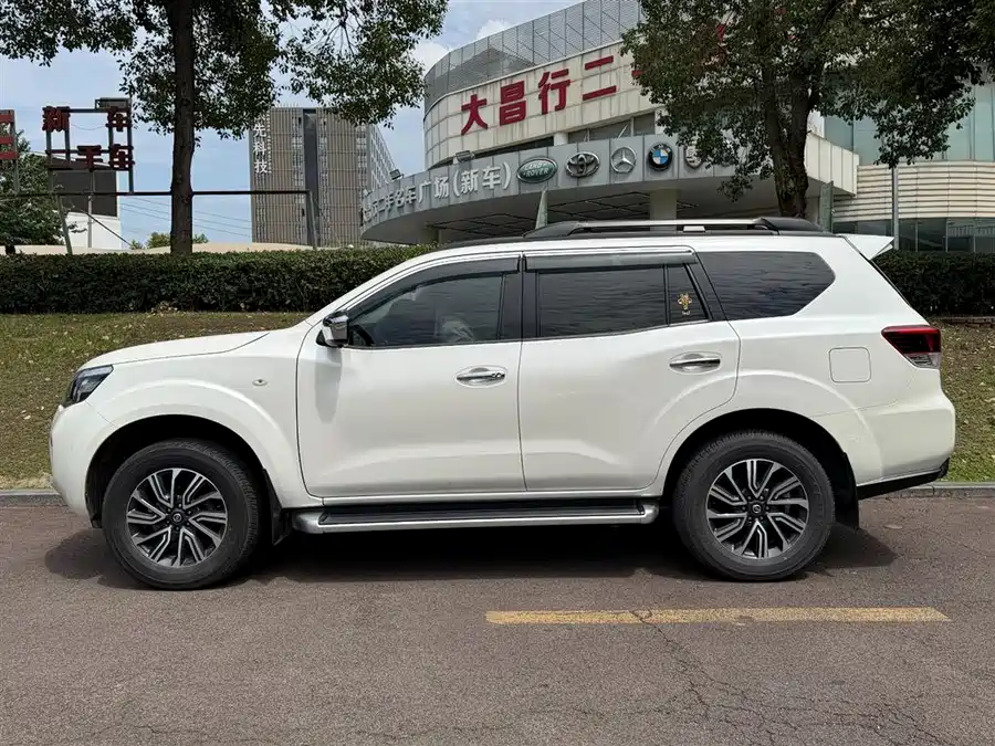 Nissan Terra