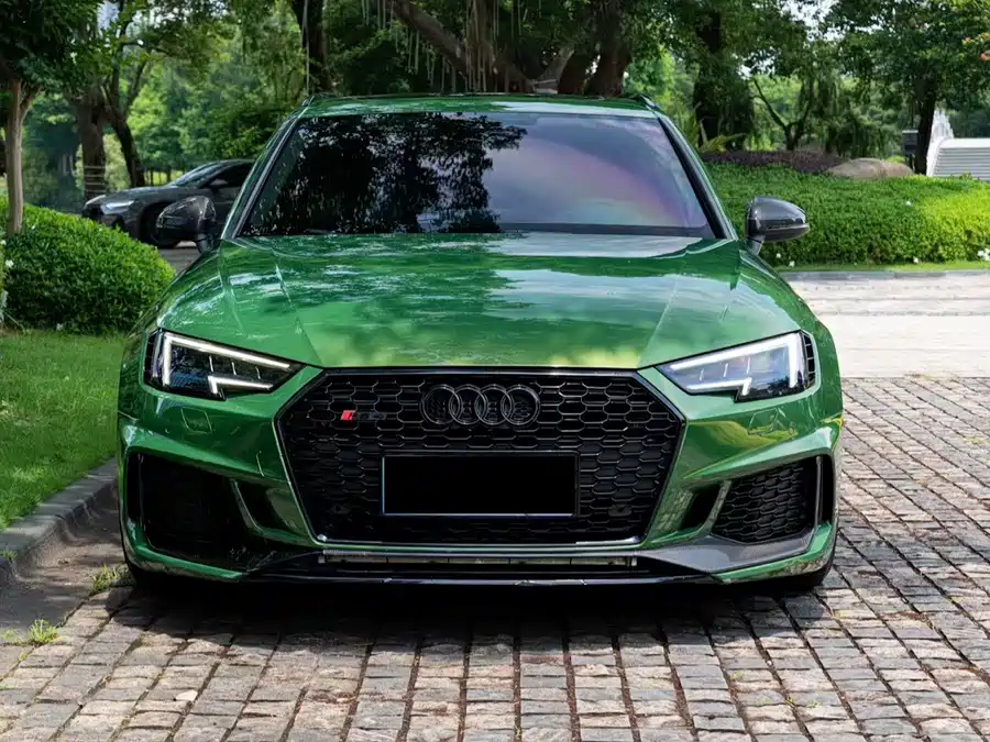 Audi RS 4