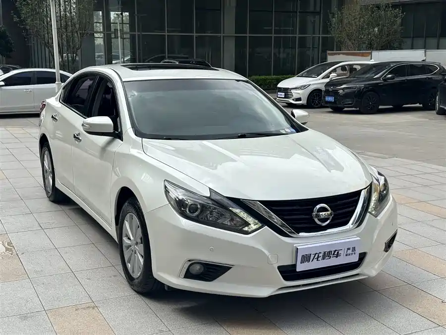 Nissan Teana