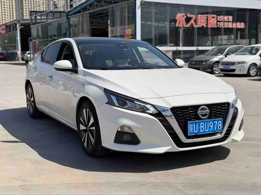 Nissan Teana
