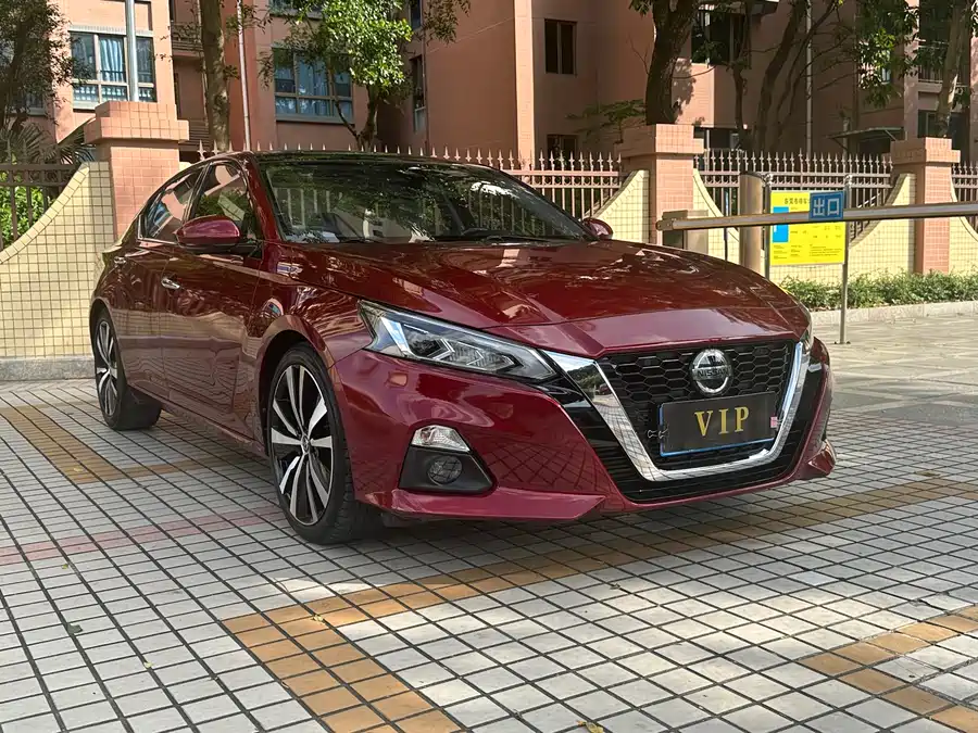Nissan Teana