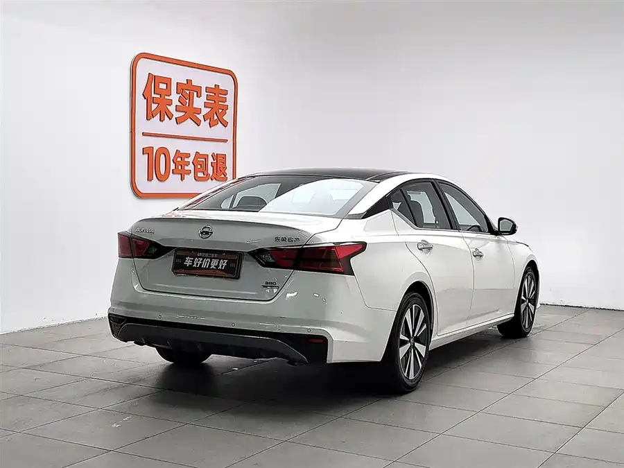 Nissan Teana