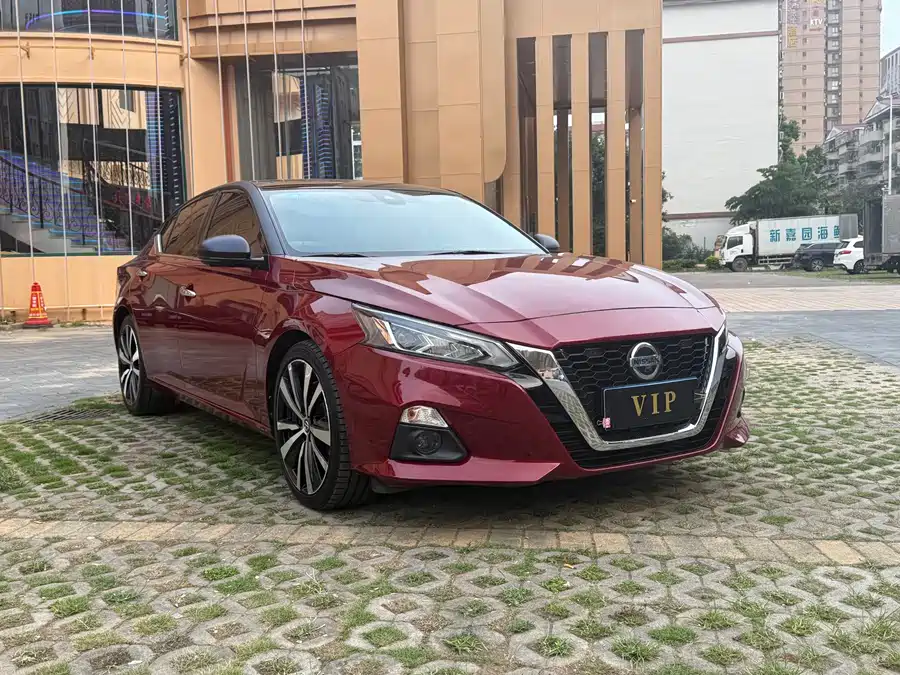 Nissan Teana