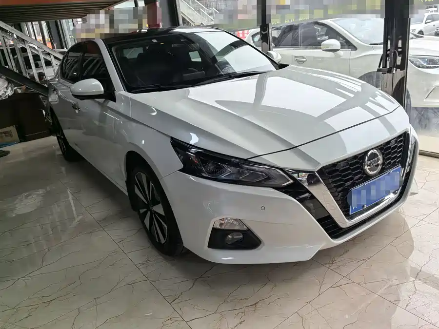 Nissan Teana