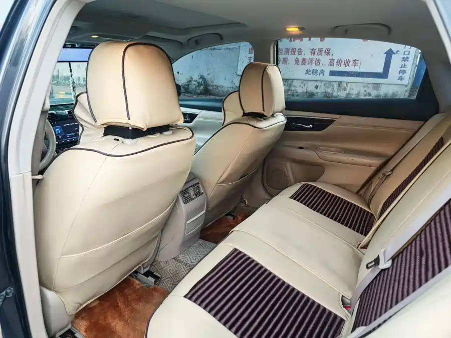 Nissan Teana