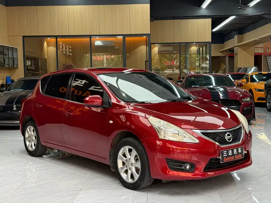 Nissan Tiida