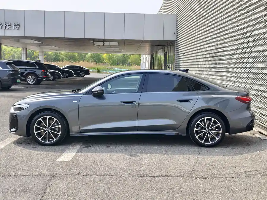 Audi A5L