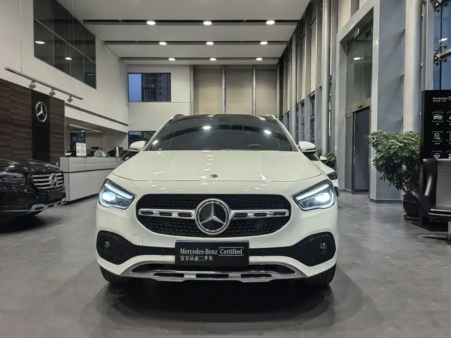 Mercedes Benz GLA