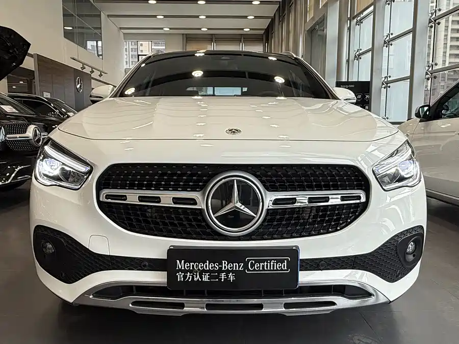 Mercedes Benz GLA