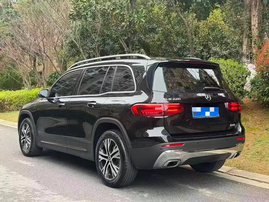 Mercedes Benz GLB