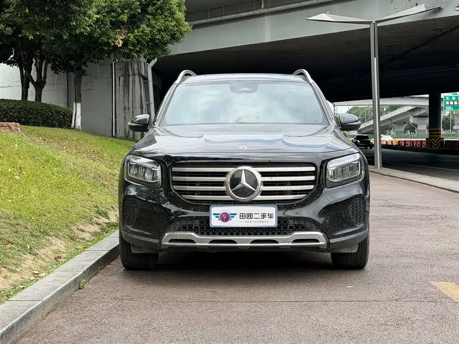 Mercedes Benz GLB