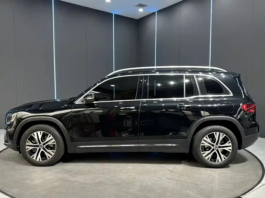 Mercedes Benz GLB
