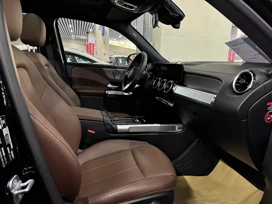 Mercedes Benz GLB