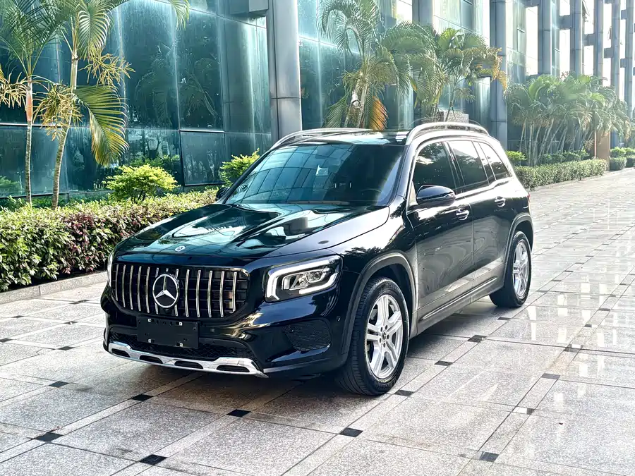 Mercedes Benz GLB