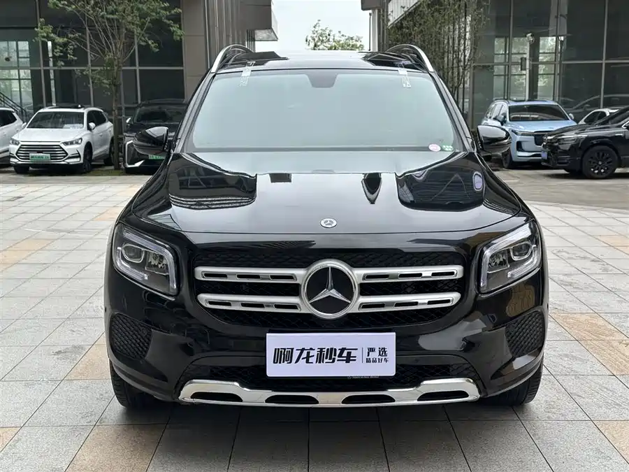 Mercedes Benz GLB