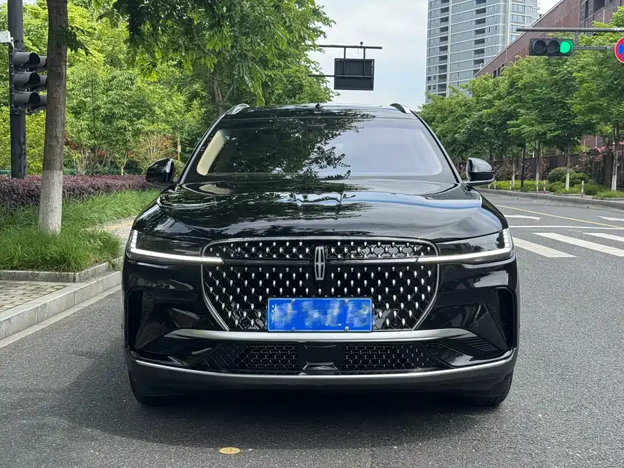 Lincoln Navigator