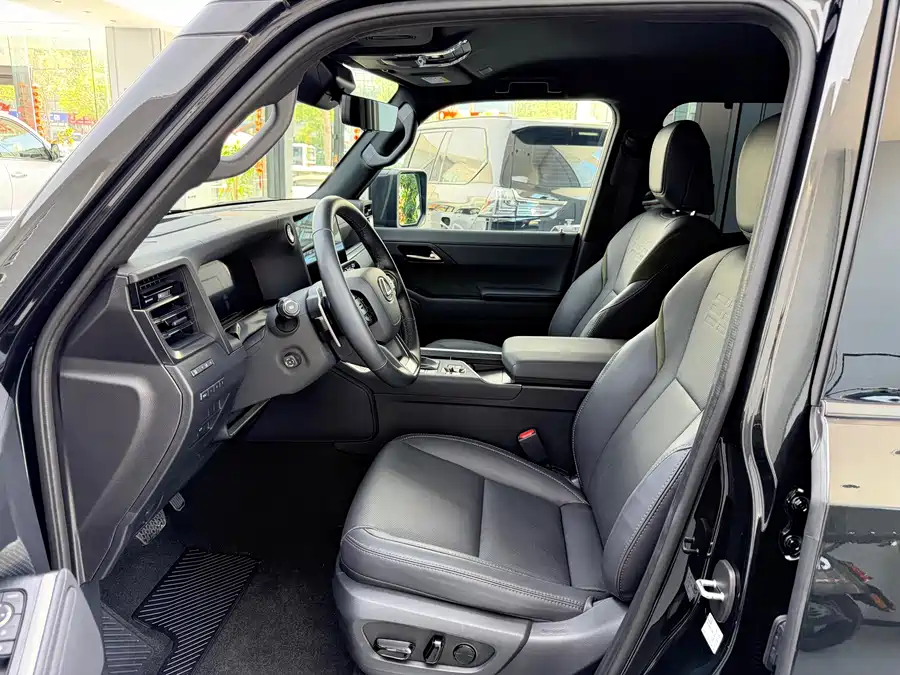 Lexus GX