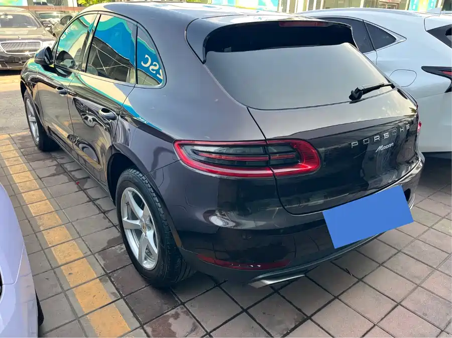 Porsche Macan
