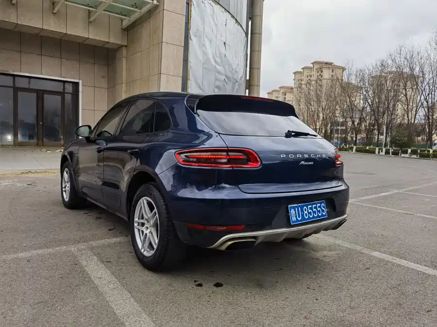 Porsche Macan