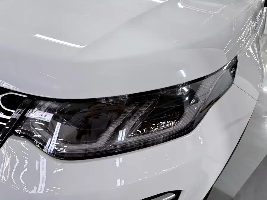 Land Rover Pre-owned Discovery Sports