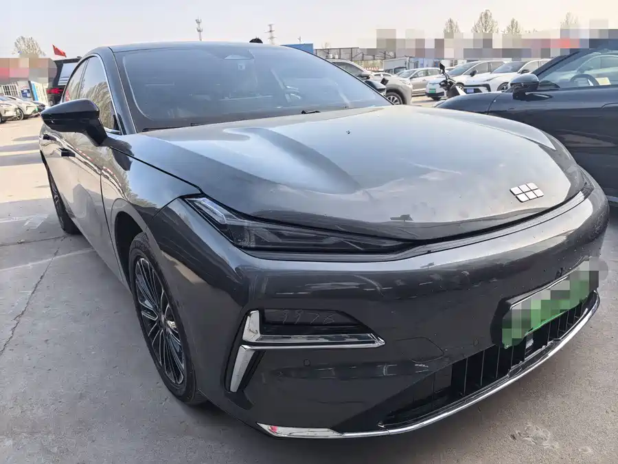Geely Galaxy Star 8