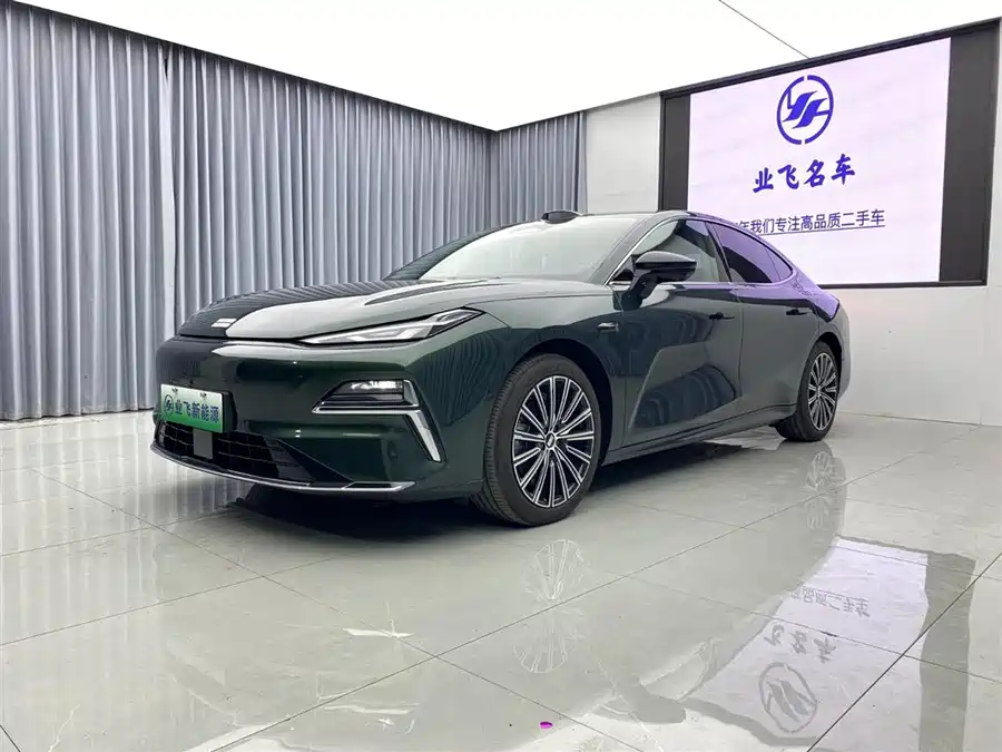 Geely Galaxy Star 8