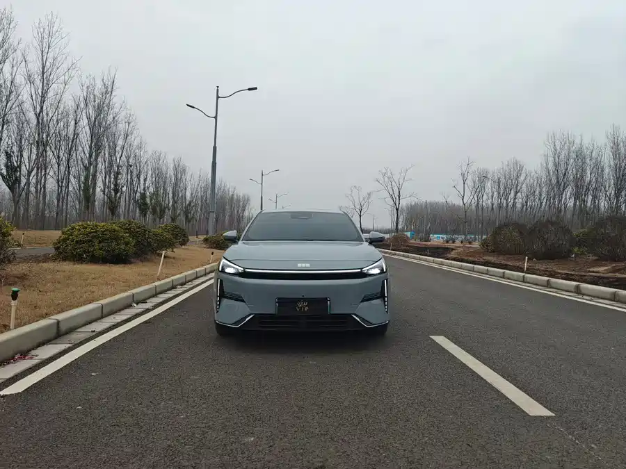 Geely Galaxy L6