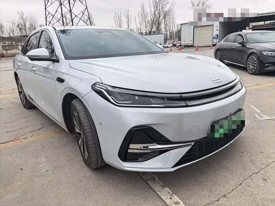 Geely Galaxy A7 EM