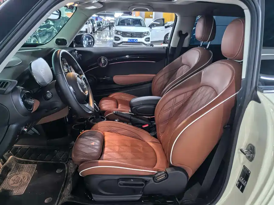 MINI 