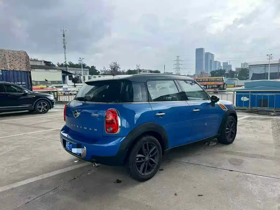 MINI COUNTRYMAN