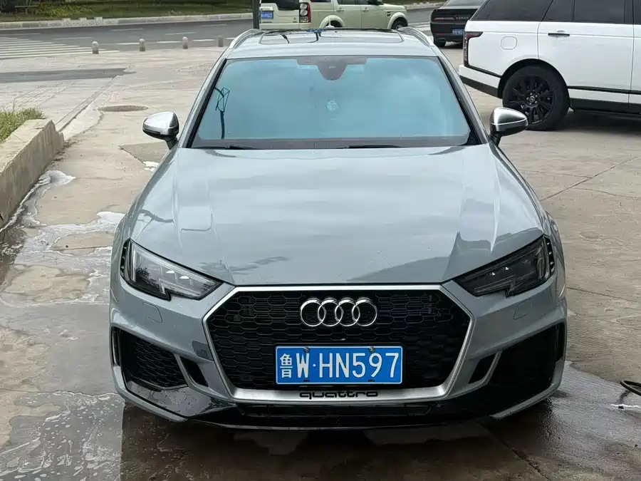 Audi RS 4