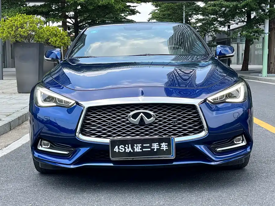 Infiniti Q60