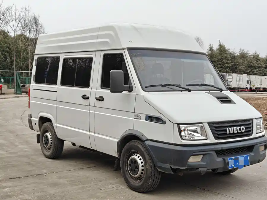 Iveco proud