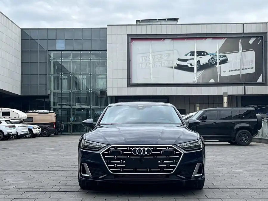 Audi A7L