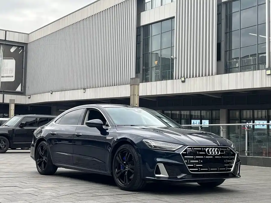 Audi A7L