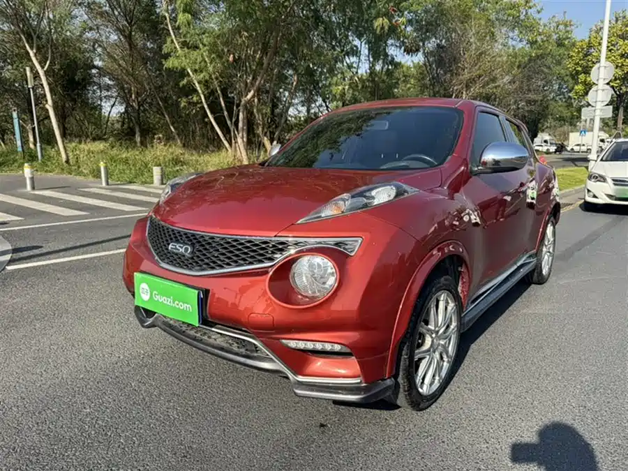 Infiniti ESQ
