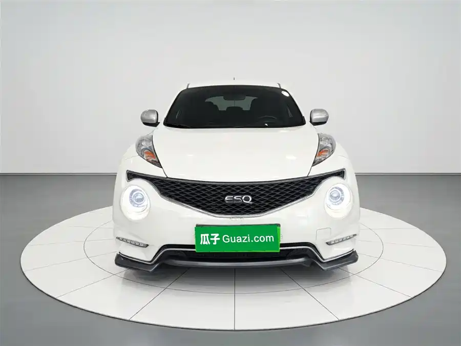 Infiniti ESQ