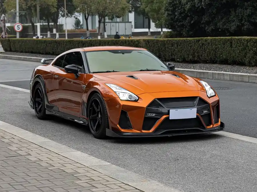 Nissan GT-R