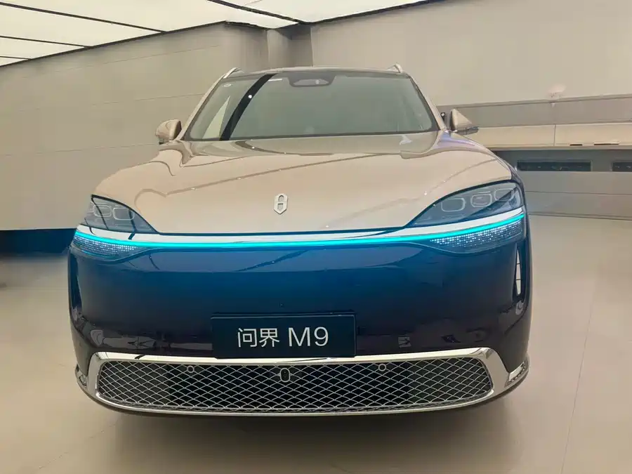 AITO Wenjie M9