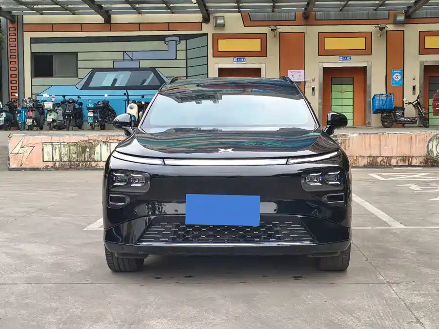 Xpeng G9