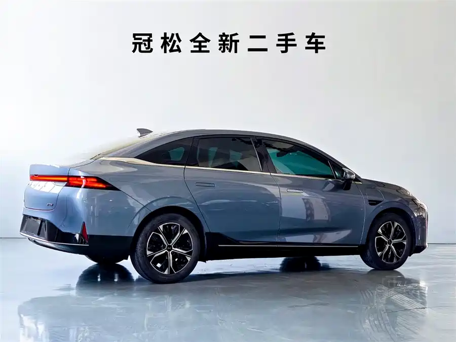 Xpeng P5