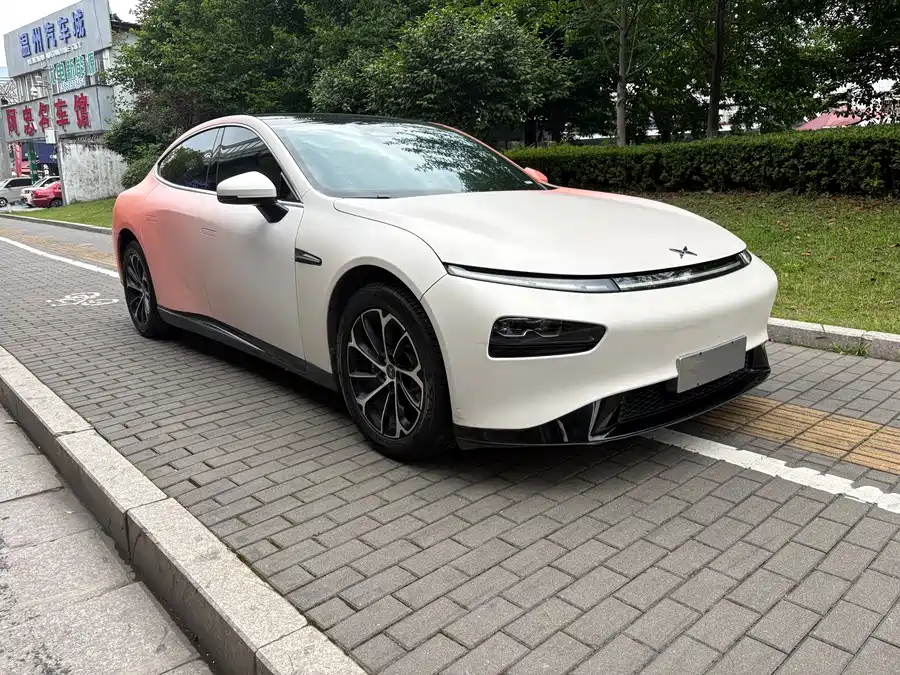 Xpeng P7