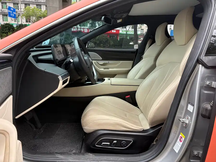 Xpeng P7